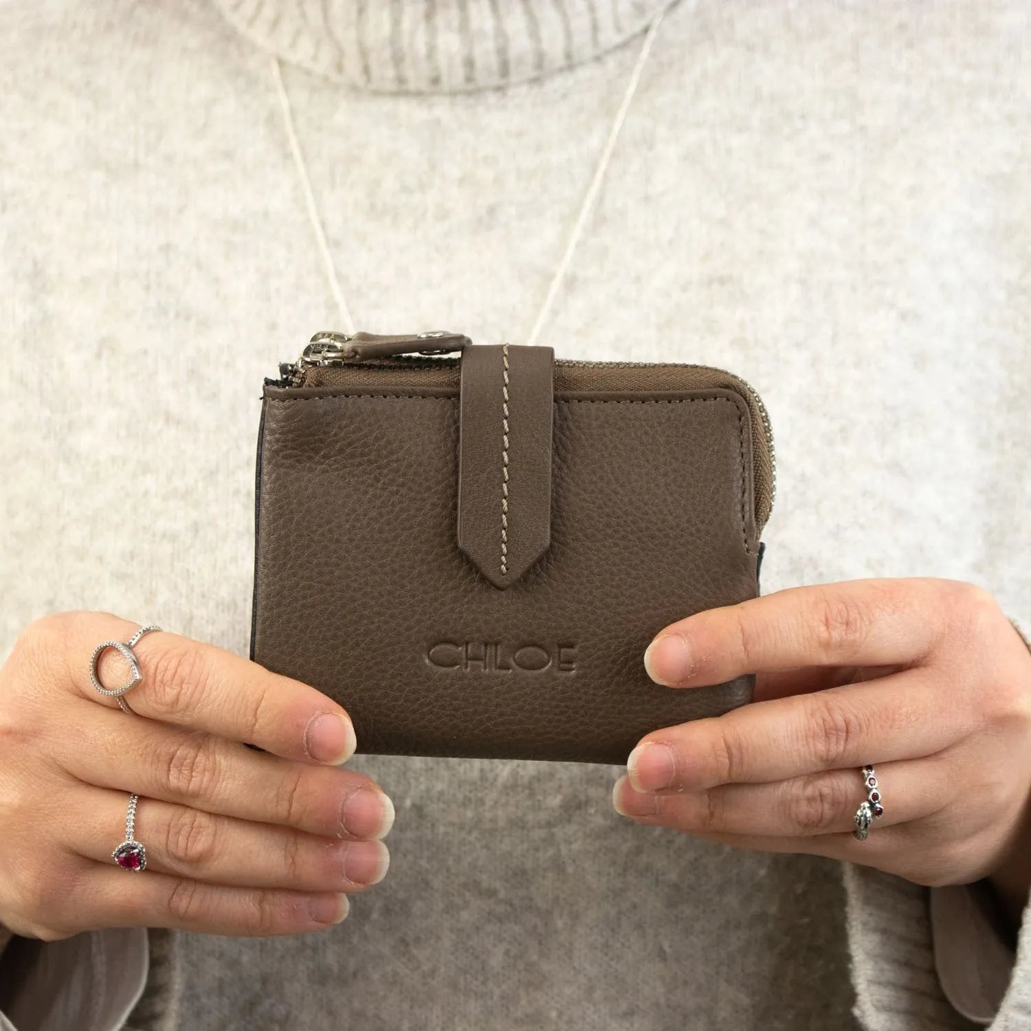 Billetero pequeño touch ByChloe Elegance - KimondoShop