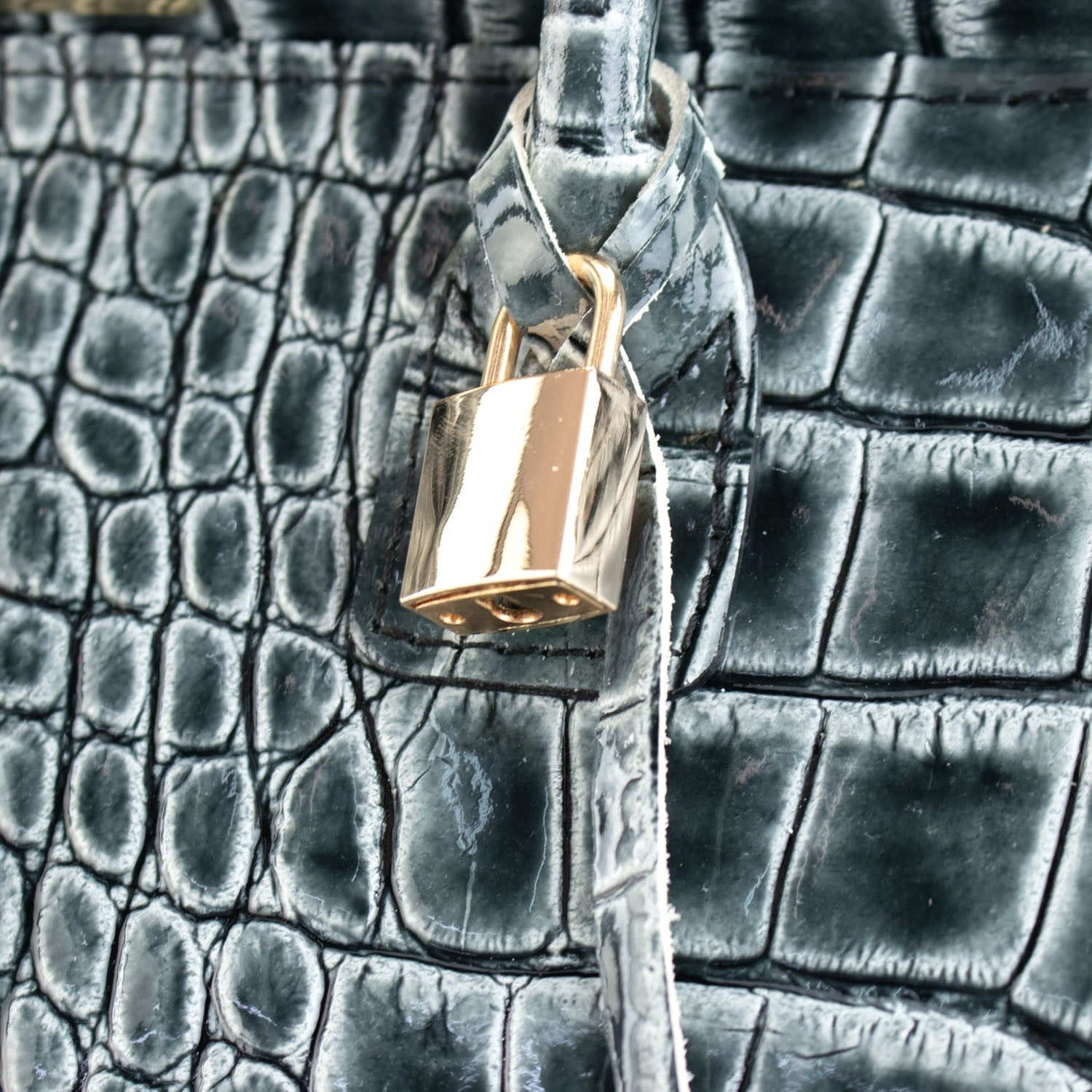 Bolso de mano en Piel Pregato Classic Special Croc Gris - KimondoShop